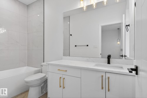 92 Eldridge Point(E), St. Albert, AB - Indoor Photo Showing Bathroom