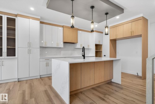 92 Eldridge Point(E), St. Albert, AB - Indoor Photo Showing Kitchen