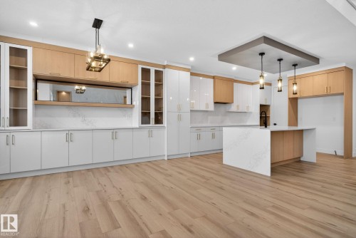 92 Eldridge Point(E), St. Albert, AB - Indoor Photo Showing Kitchen