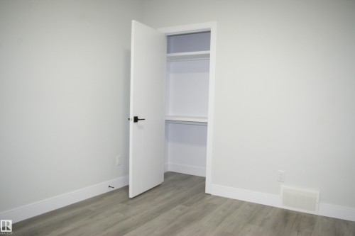 3706 46 Avenue, Beaumont, AB - Indoor Photo Showing Other Room