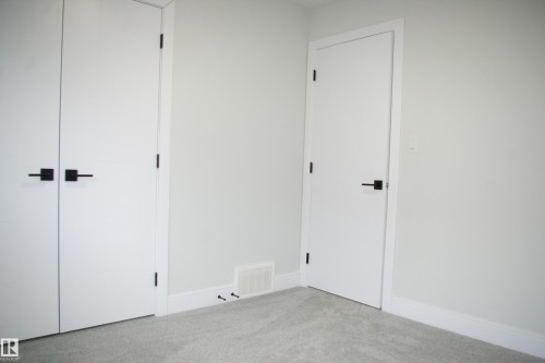 3706 46 Avenue, Beaumont, AB - Indoor Photo Showing Other Room