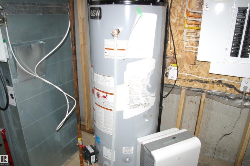 3706 46 Avenue, Beaumont, AB - Indoor Photo Showing Basement