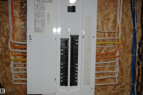 3706 46 Avenue, Beaumont, AB - Indoor