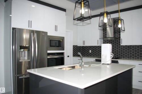 3706 46 Avenue, Beaumont, AB - Indoor Photo Showing Kitchen With Double Sink With Upgraded Kitchen