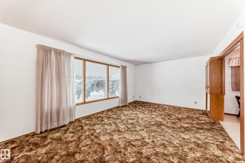 13116 128A Avenue, Edmonton, AB - Indoor Photo Showing Other Room