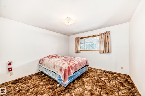 13116 128A Avenue, Edmonton, AB - Indoor Photo Showing Bedroom