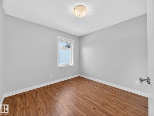 9803 74 Avenue, Edmonton, AB - Indoor Photo Showing Other Room