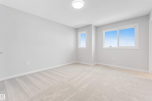 1027 Aster Boulevard, Edmonton, AB - Indoor Photo Showing Other Room