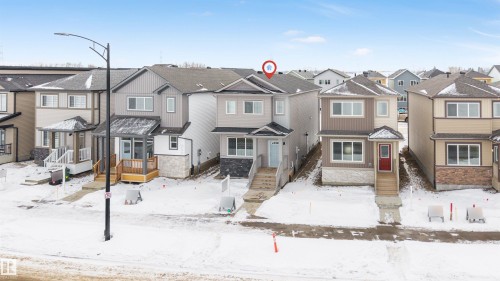 1027 Aster Boulevard, Edmonton, AB - Outdoor With Facade