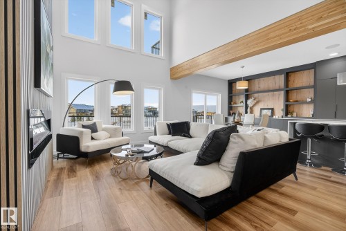 34 Eldridge Point(E), St. Albert, AB - Indoor Photo Showing Living Room