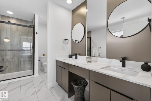 34 Eldridge Point(E), St. Albert, AB - Indoor Photo Showing Bathroom