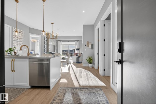 401 7471 May Common, Edmonton, AB - Indoor Photo Showing Kitchen With Upgraded Kitchen