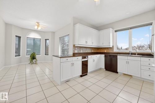 83 53302 Rge Road 261, Rural Parkland County, AB - Indoor Photo Showing Kitchen