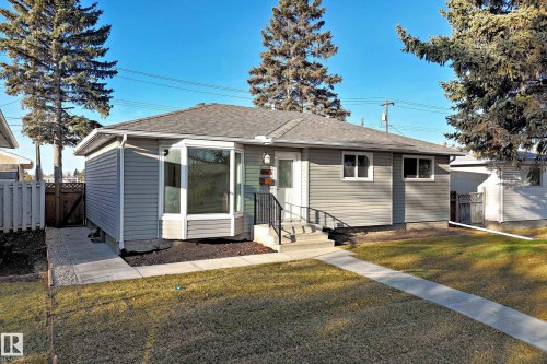 8108 163 Street, Edmonton, AB - Outdoor