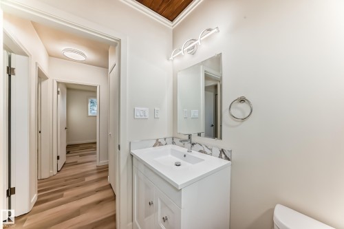 8108 163 Street, Edmonton, AB - Indoor Photo Showing Bathroom