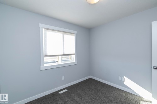 7257 Armour Crescent, Edmonton, AB - Indoor Photo Showing Other Room