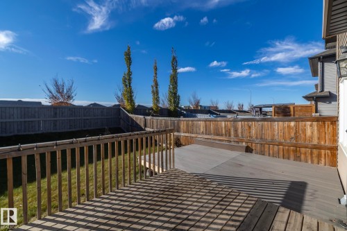 7257 Armour Crescent, Edmonton, AB - Outdoor