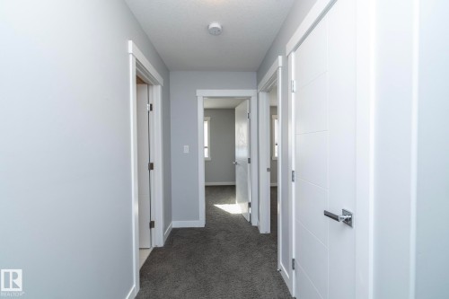 7257 Armour Crescent, Edmonton, AB - Indoor Photo Showing Other Room