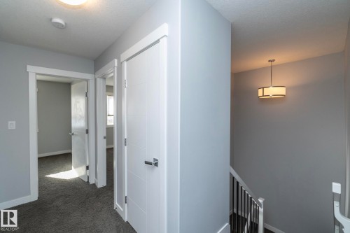 7257 Armour Crescent, Edmonton, AB - Indoor Photo Showing Other Room