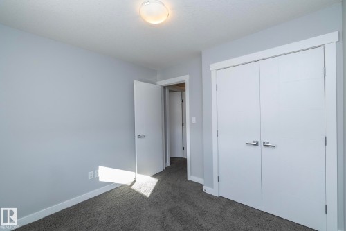 7257 Armour Crescent, Edmonton, AB - Indoor Photo Showing Other Room