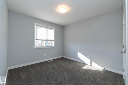 7257 Armour Crescent, Edmonton, AB - Indoor Photo Showing Other Room