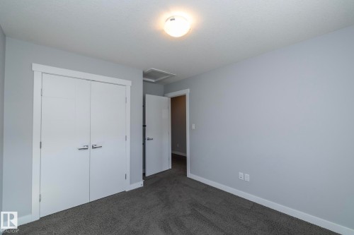 7257 Armour Crescent, Edmonton, AB - Indoor Photo Showing Other Room