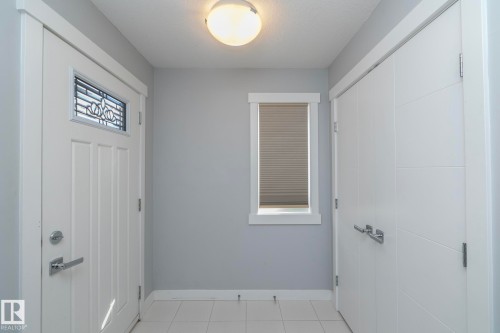 7257 Armour Crescent, Edmonton, AB - Indoor Photo Showing Other Room