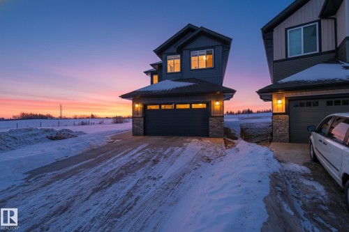 2017 Flycatcher Point(E), Edmonton, AB - Outdoor