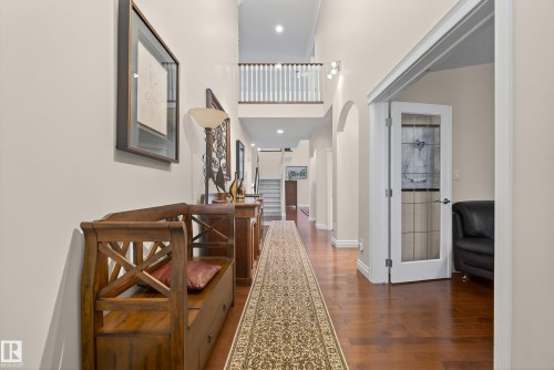 10309 Villa Avenue, Edmonton, AB - Indoor Photo Showing Other Room