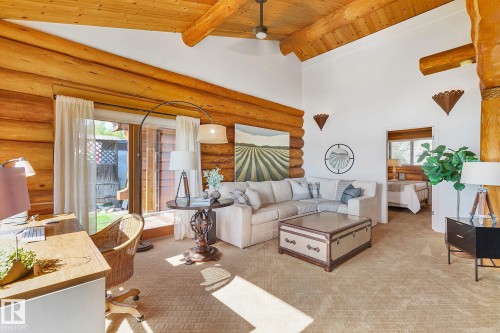 #1 Martin Road, Rural Lac Ste. Anne County, AB - Indoor Photo Showing Living Room