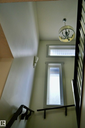 8952 81 Avenue, Edmonton, AB - Indoor Photo Showing Other Room