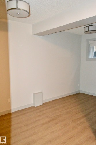 8952 81 Avenue, Edmonton, AB - Indoor Photo Showing Other Room