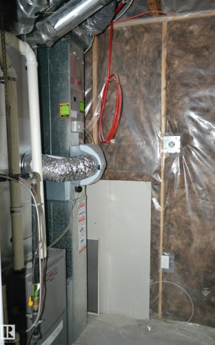 8952 81 Avenue, Edmonton, AB - Indoor Photo Showing Basement