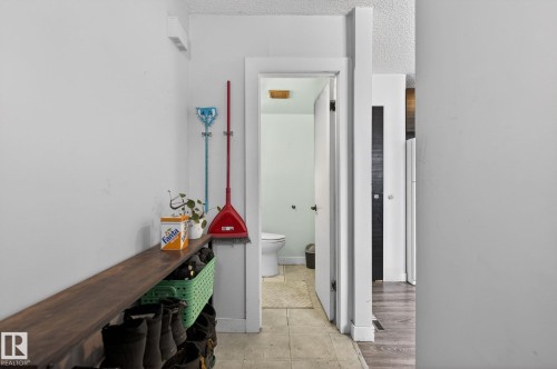 6714 149 Avenue, Edmonton, AB - Indoor Photo Showing Other Room