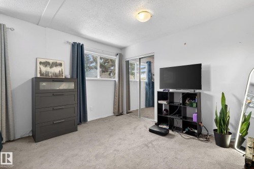 6714 149 Avenue, Edmonton, AB - Indoor