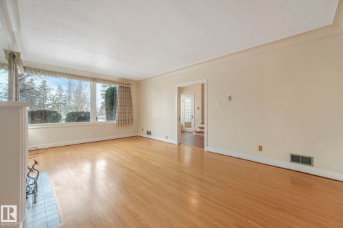 10429 Saskatchewan Drive, Edmonton, AB - Indoor Photo Showing Other Room