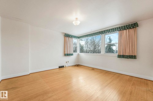 10429 Saskatchewan Drive, Edmonton, AB - Indoor Photo Showing Other Room