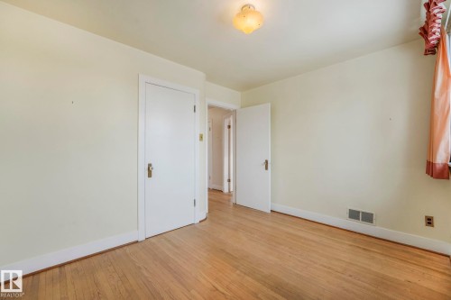 10429 Saskatchewan Drive, Edmonton, AB - Indoor Photo Showing Other Room