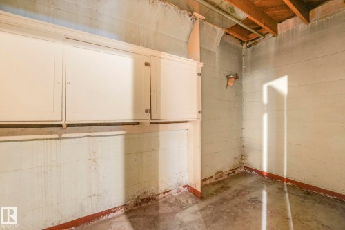 10429 Saskatchewan Drive, Edmonton, AB - Indoor