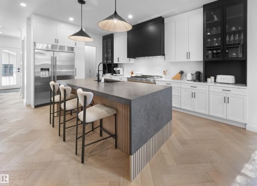 14018 104 Avenue, Edmonton, AB - Indoor Photo Showing Kitchen With Upgraded Kitchen