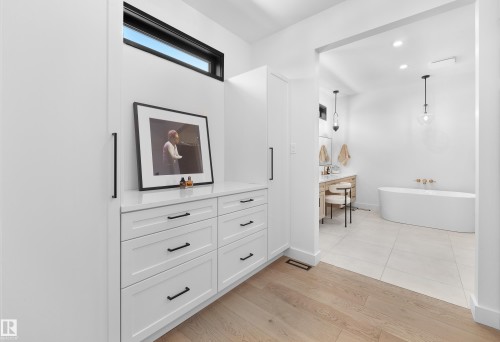 14018 104 Avenue, Edmonton, AB - Indoor Photo Showing Other Room