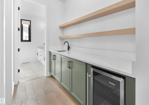 14018 104 Avenue, Edmonton, AB - Indoor