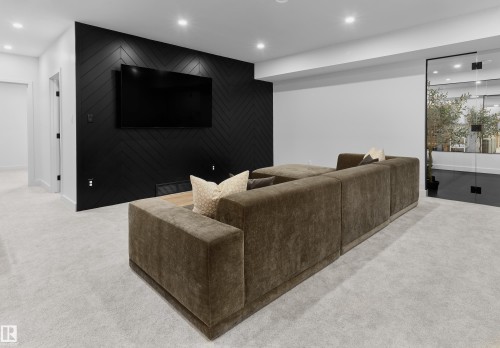 14018 104 Avenue, Edmonton, AB - Indoor