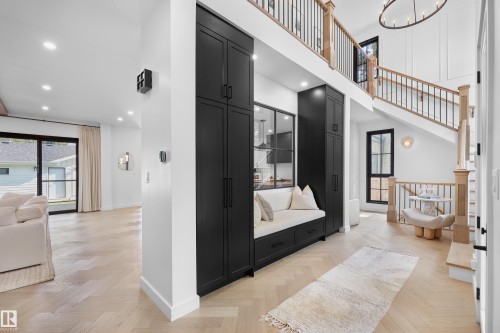 14018 104 Avenue, Edmonton, AB - Indoor