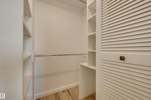 1 11960 100 Avenue, Edmonton, AB - Indoor With Storage