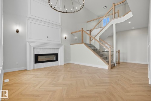 18135 87 Street, Edmonton, AB - Indoor With Fireplace