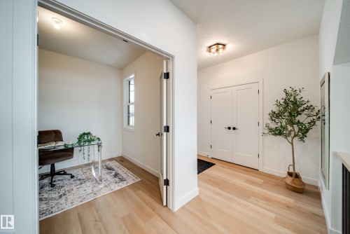 4 Cloutier Close, St. Albert, AB - Indoor