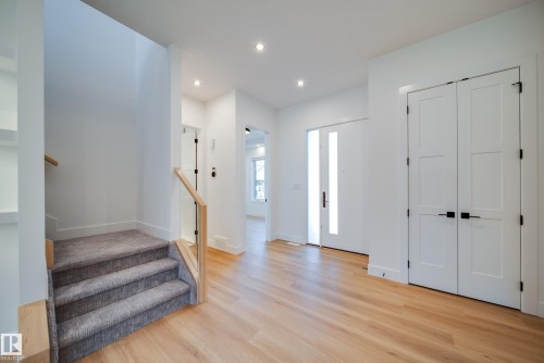 42 20425 93 Avenue, Edmonton, AB - Indoor Photo Showing Other Room