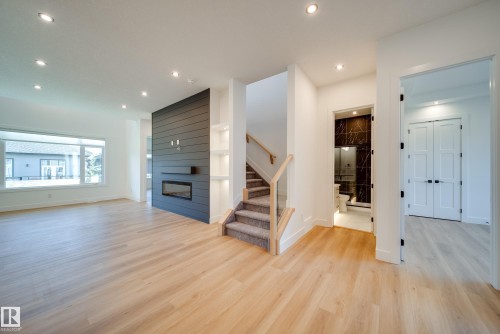 42 20425 93 Avenue, Edmonton, AB - Indoor With Fireplace