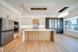 42 20425 93 Avenue  Edmonton, AB T5T 7C7